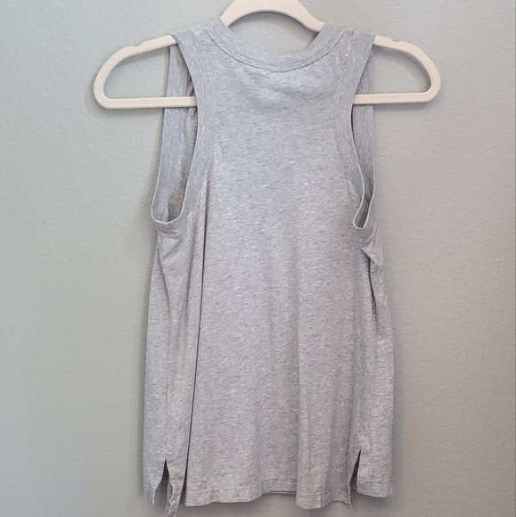 Gray Ombre Nike Logo Workout Tank Size Small - Picture 2 of 5